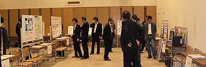 写真：ポスター発表会場内